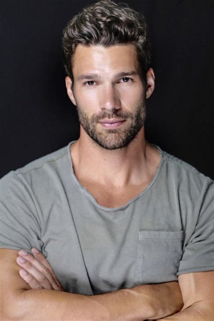 Aaron O Connell