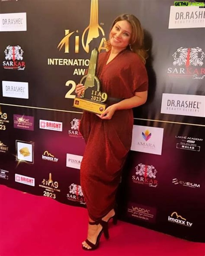 Aleeza Khan