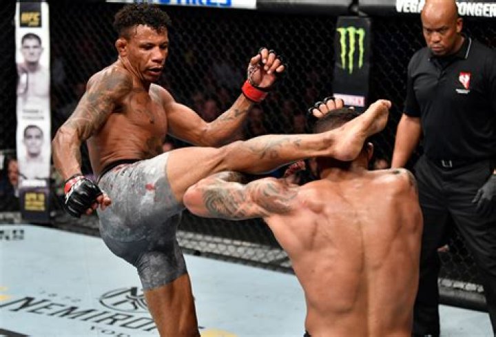 Alex Oliveira