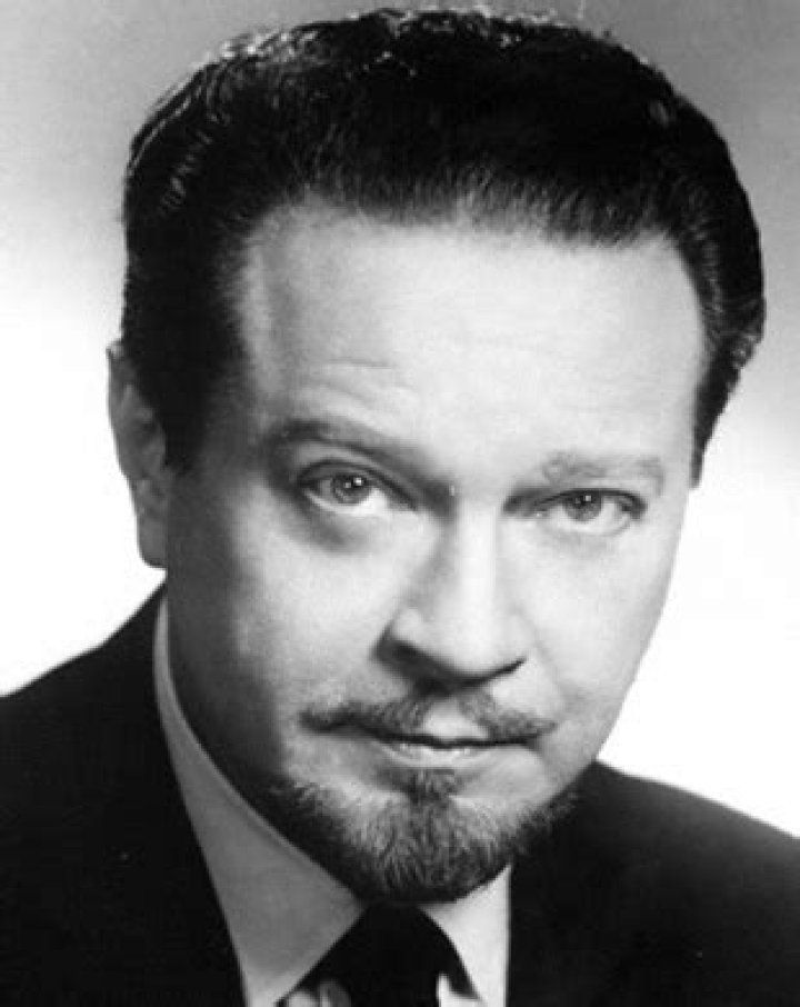 Alfred Drake