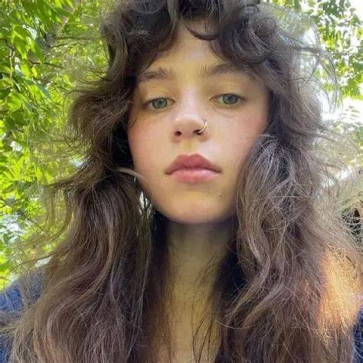 All About Clairo Age, Net Worth, Relationship, Career