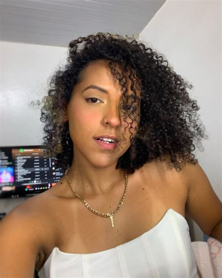 Ana Clara Benevides