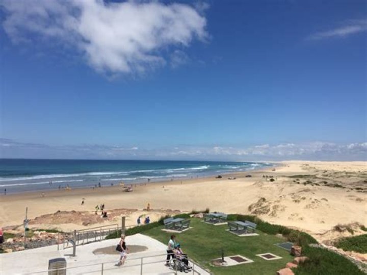 Anna Bay