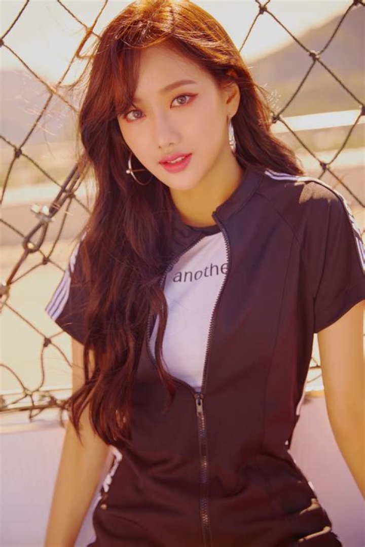 April Naeun