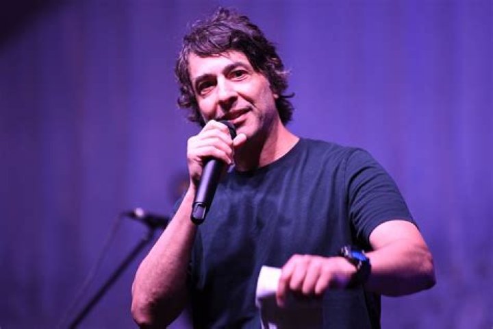 Arj Barker