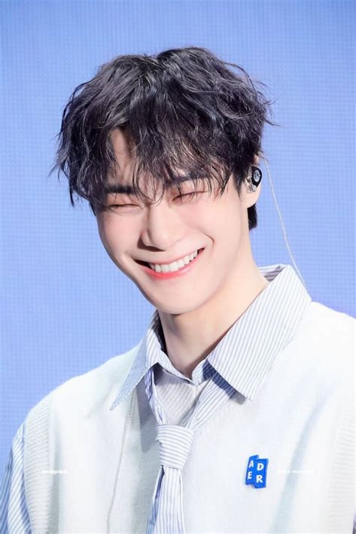 Astoro Moonbin
