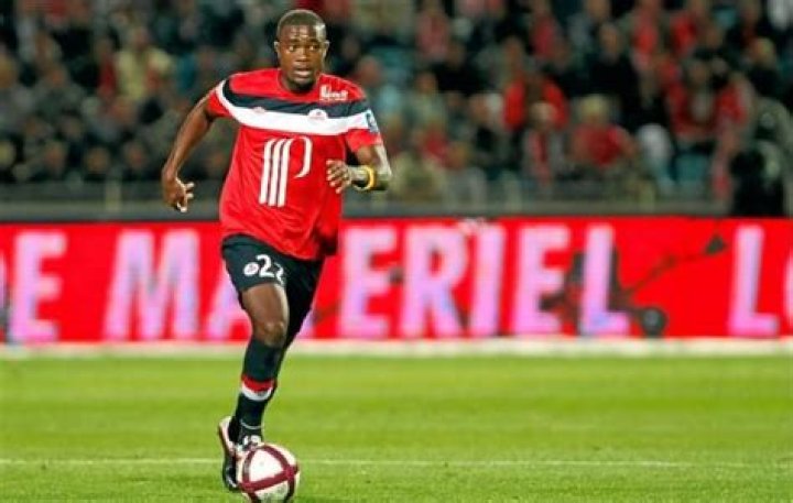 Aur&eacute;lien Tchouam&eacute;ni