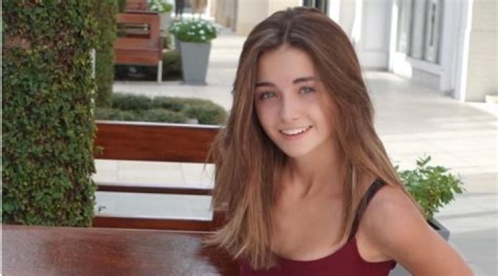 Ava Majury