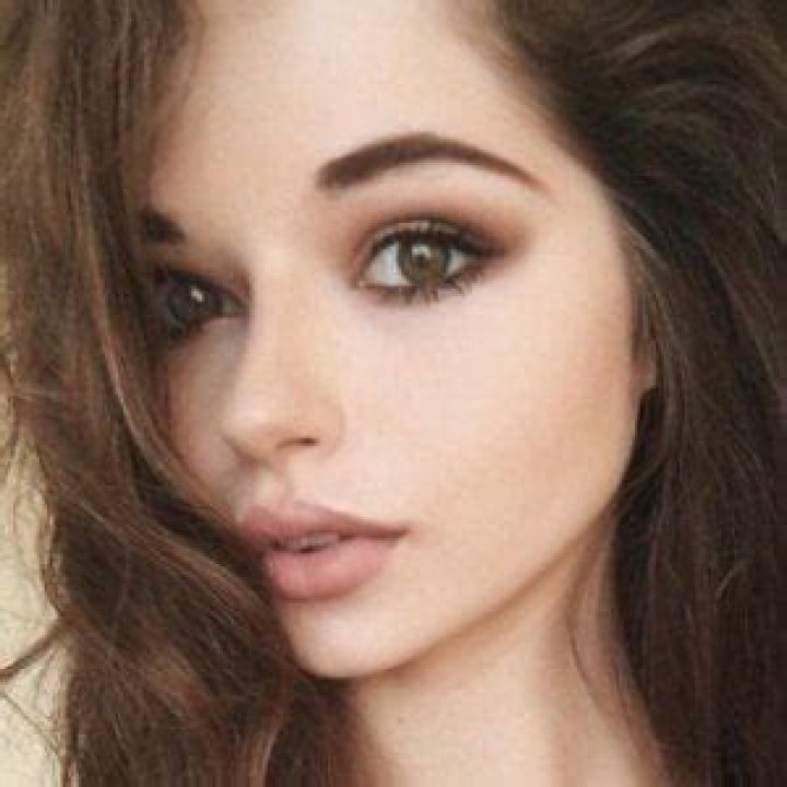 Bella Ashlynn