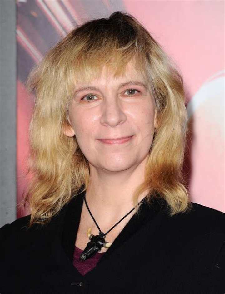 Bette Henritze
