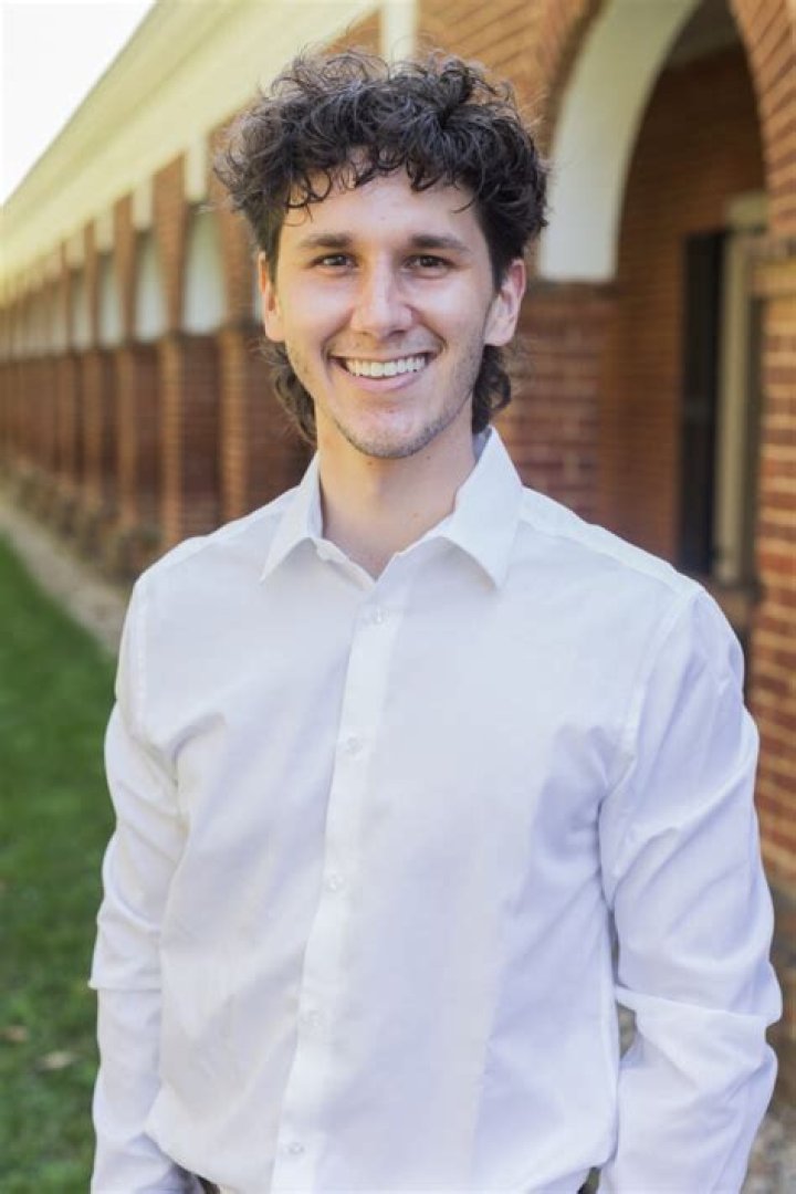 Brett Navarro