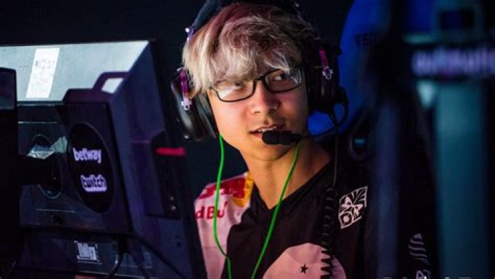 C9 Tenz