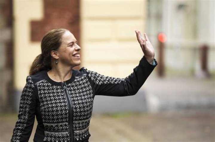 Carola Schouten