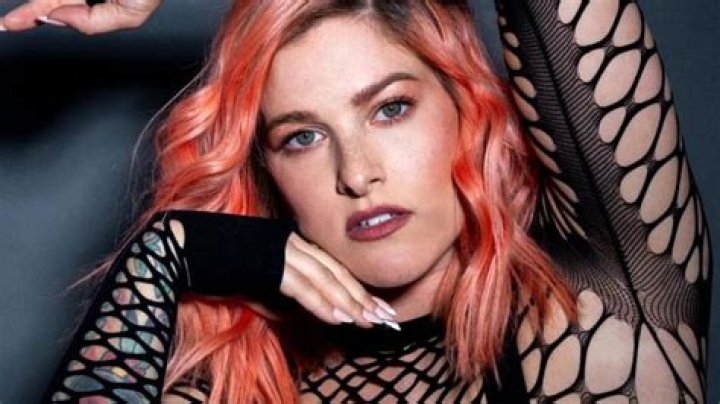 Cassadee-Pope