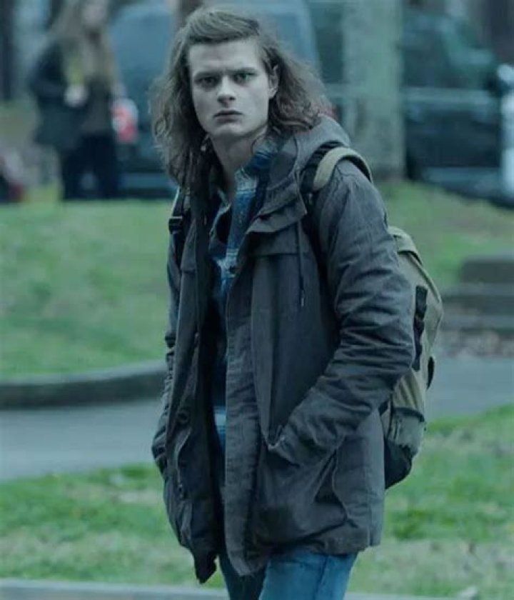 Charlie Tahan