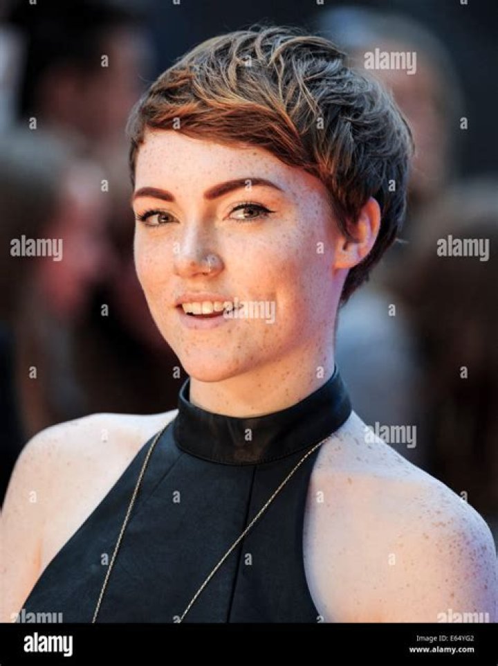 Chloe Howl