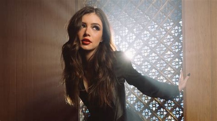 Chrissy Costanza