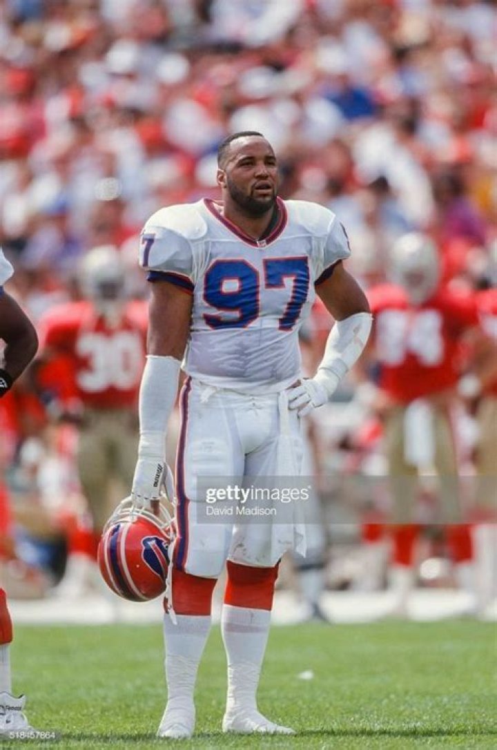 Cornelius Bennett