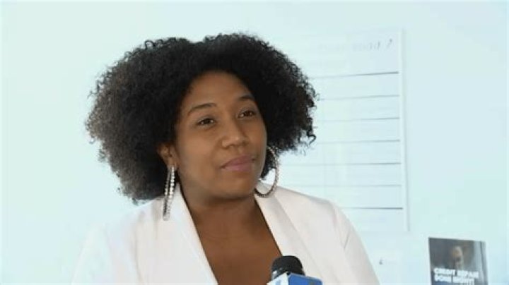 Damara Holness