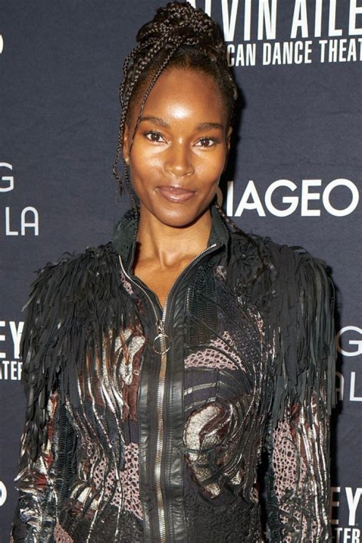 Damaris Lewis
