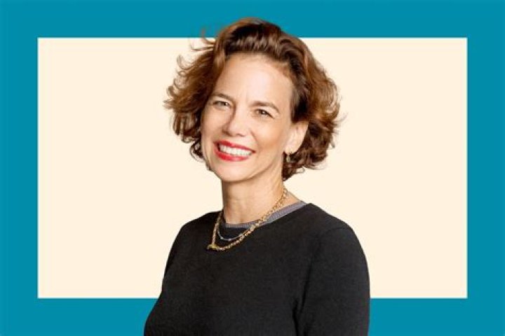 Dana Cowin