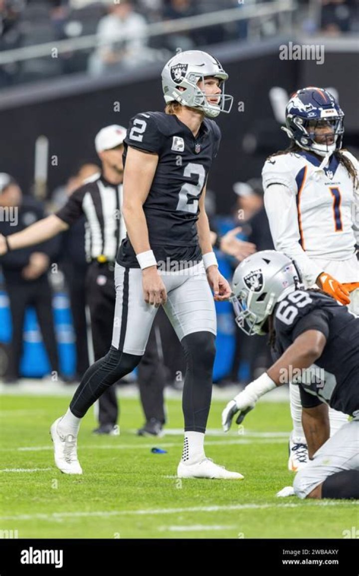 Daniel Carlson