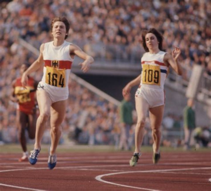 Della Pascoe