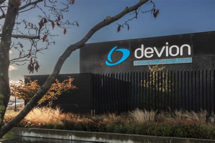 Devion Young-Lavalle