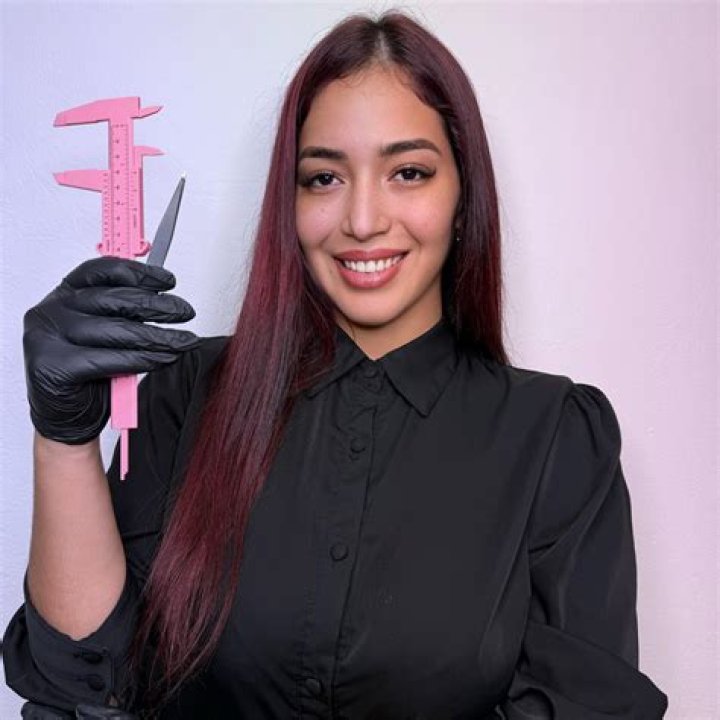 Dina Robledo