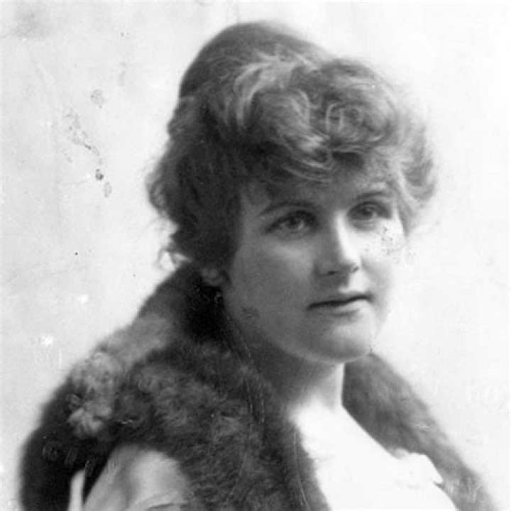 Dorothy Annan Harder