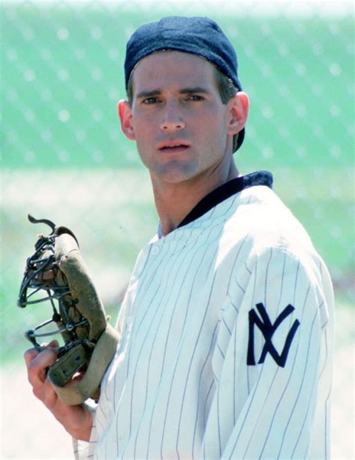 Dwier Brown