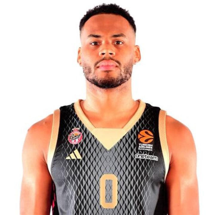 Elie Okobo