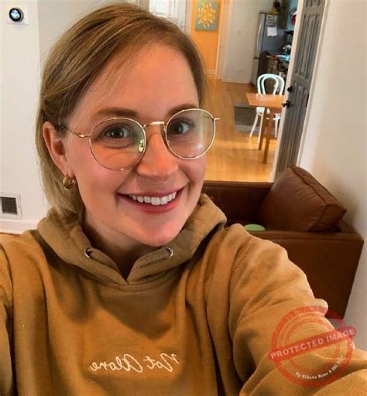 Emily Caplan