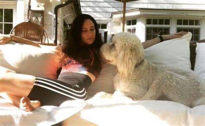 Emily Evelyn Chase: Everything You Should Know About Chevy Chase’s Daughter