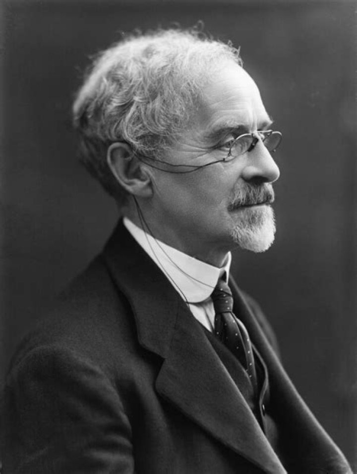 Ernest Newton