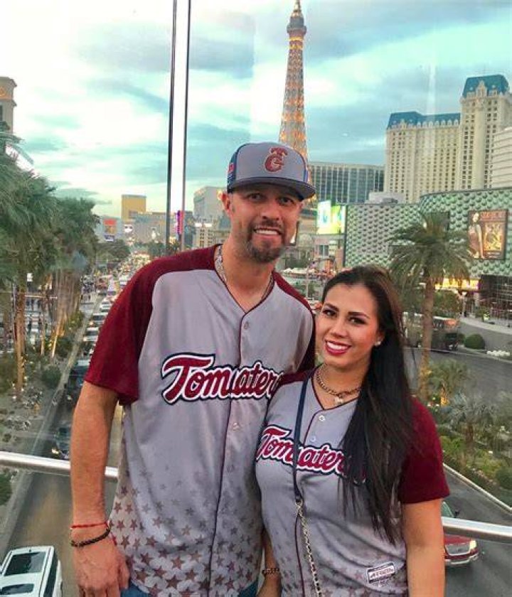 Esteban Loaiza married again? DISCOVERING HIS LOVE LIFE