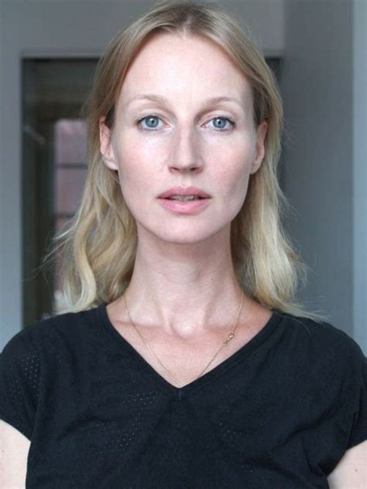 Esther De Jong