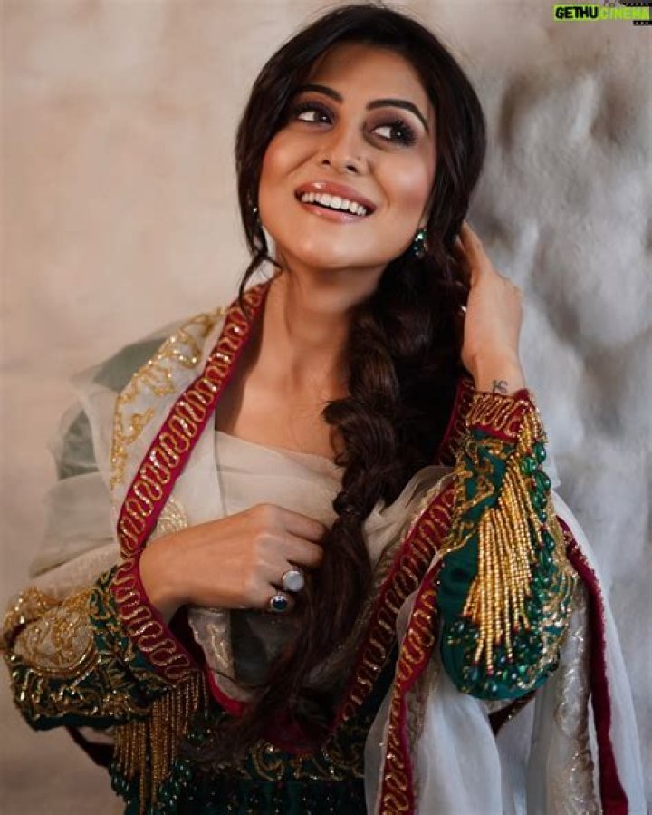 Falaq Naaz