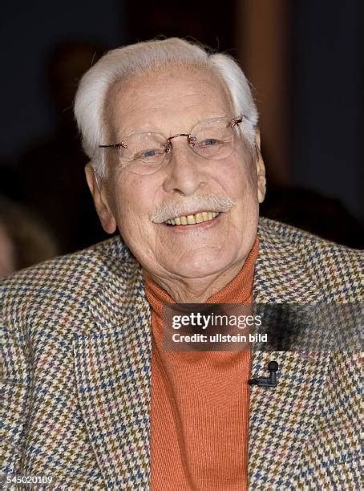 Friedrich Schoenfelder