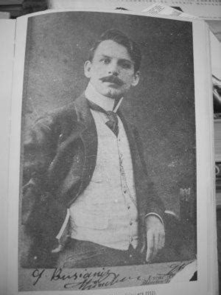 George Bouzianis