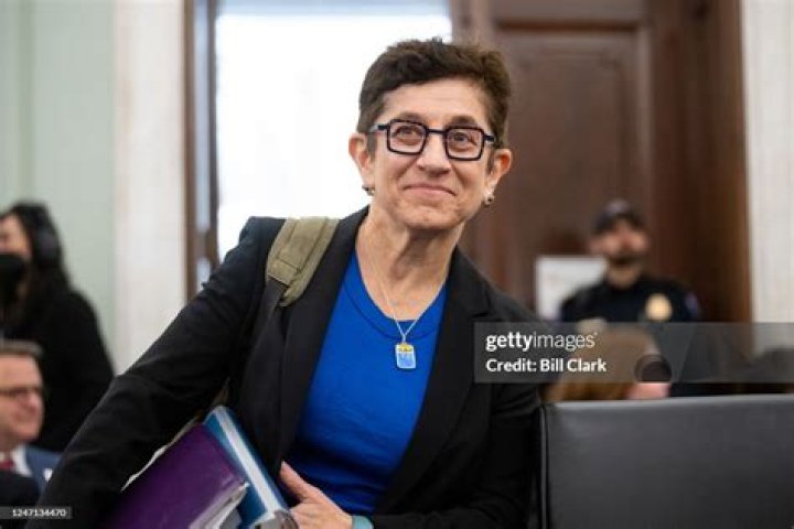 Gigi Sohn Jewish