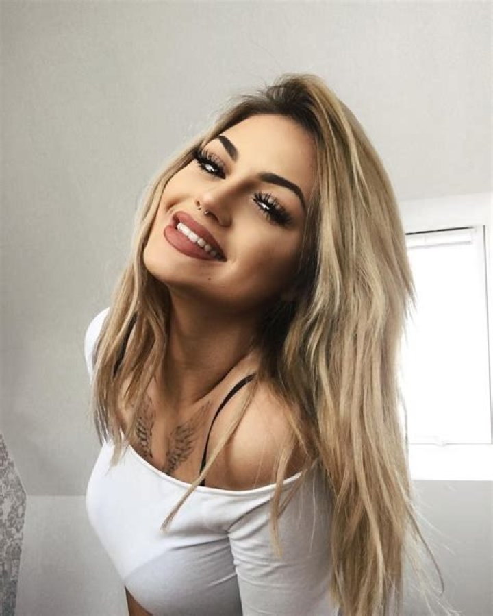 Gina Lorena