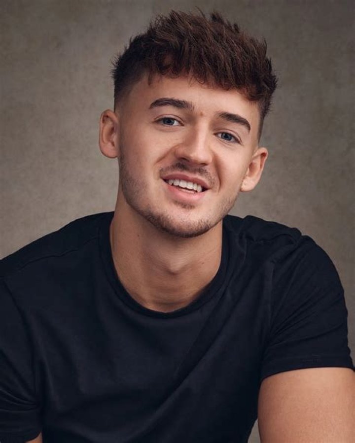 Harry Steel