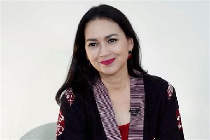 Ira Wibowo