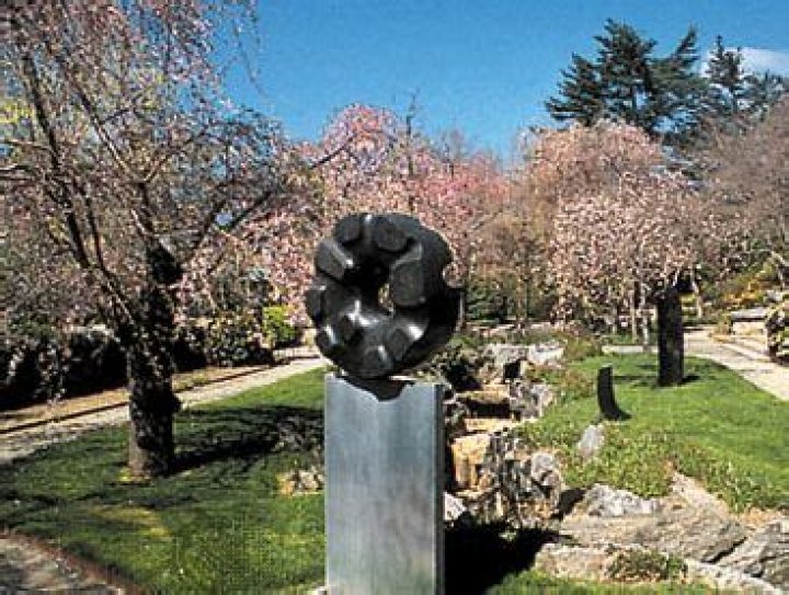 Isamu Noguchi