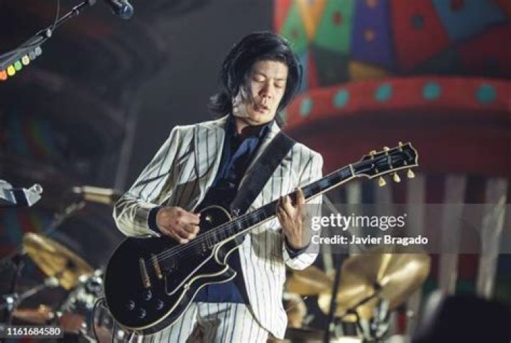 James Iha