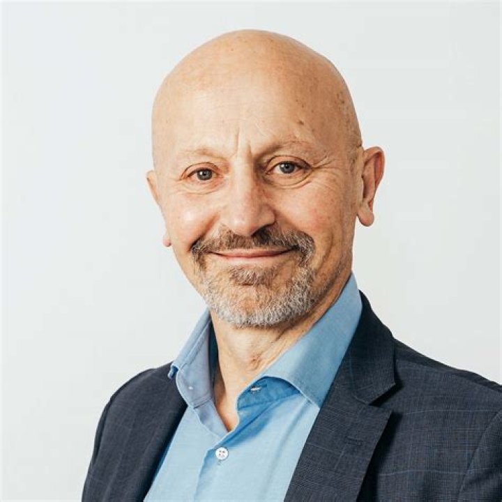 Jari Lindstr&ouml;m