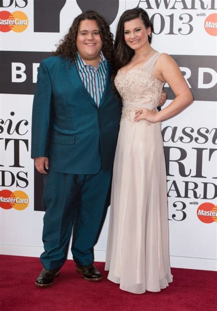 Jonathan Antoine- Wiki, Wife, Net Worth, Height