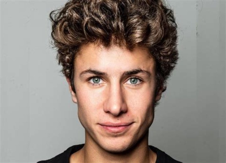 Juanpa Zurita