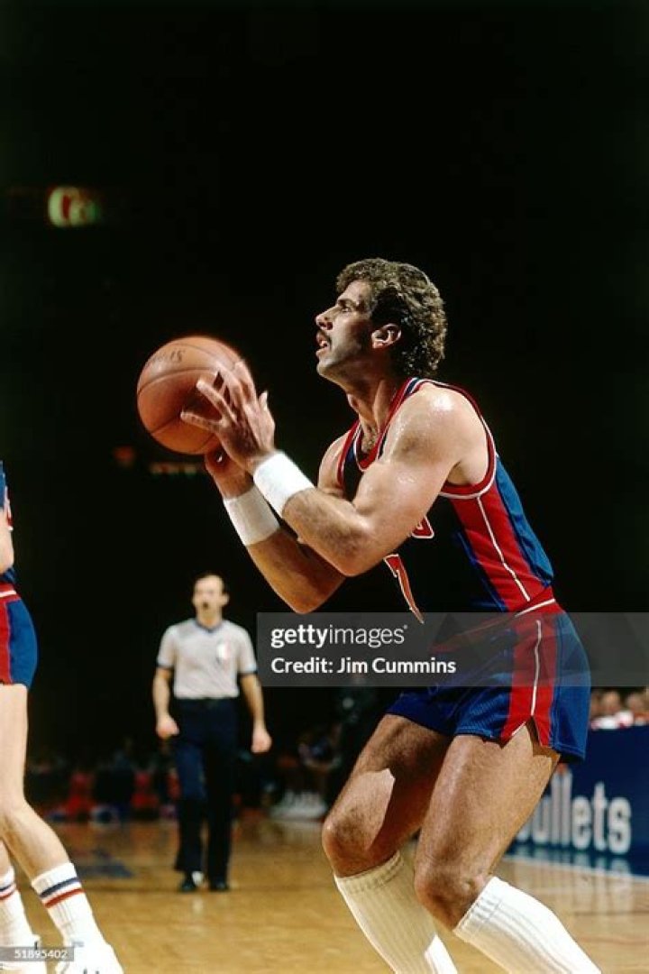 Kelly Tripucka